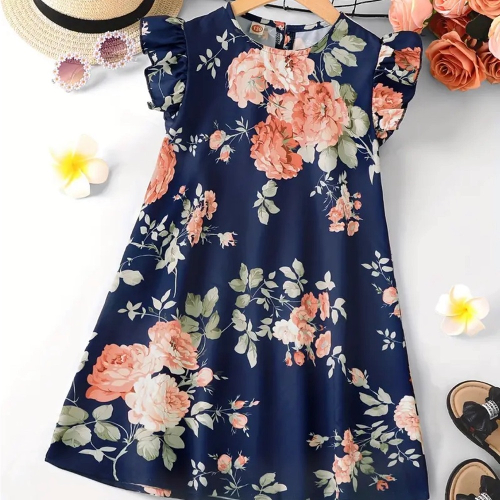 Toddler girls princess dress with fluttering butterfly sleeves.